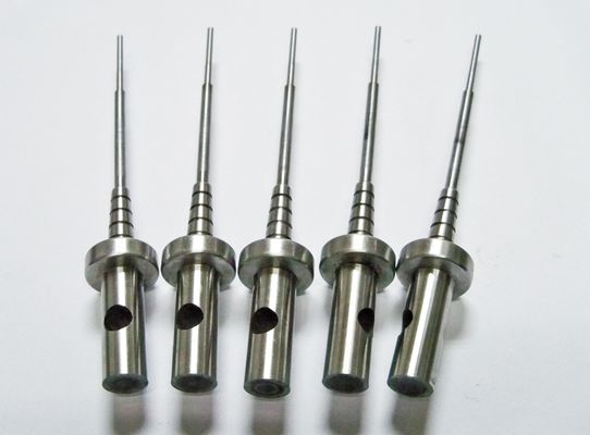 Custom Precision Mould Components. Doorgehard 43-47 HRC gereedschapsonderdelen.