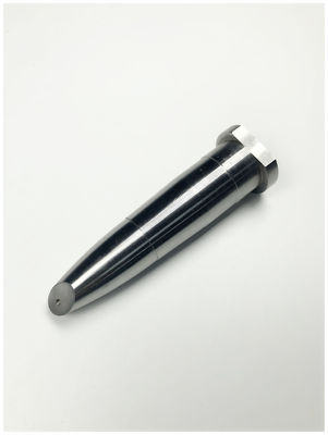 H13 (SKD61) Kernpinnen voor plastic flessenvormen.