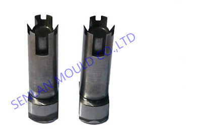 Precieze injectie-schimmelpinnen. Aanpasbare stalen invoegpinnen voor plastic gereedschap.