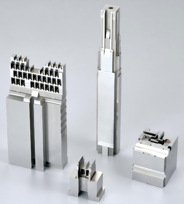 Hoog-precisie connector vorm component is gemaakt van 1.2312 vorm staal