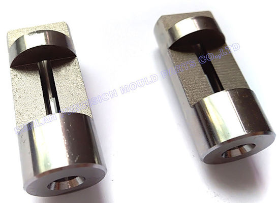 Custom SKH51 Glijhouders. Precieze locatieblokken voor plastic malen.