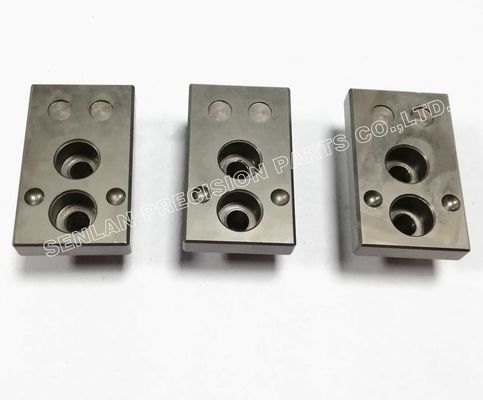 Precision Square Mould Inserts -- Custom Core & Slider Components voor Plastic Moulds