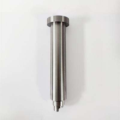 Mirror EDM Core Inserts. Precieze gereedschappen voor het losschroeven van flesdopvormen.