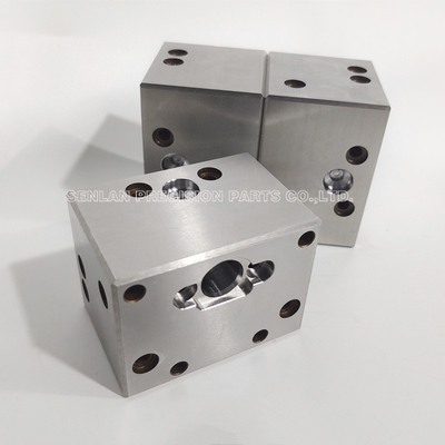 W300 de Componenten Cnc die van de Precisievorm Delen voor Container Verpakking machinaal bewerken